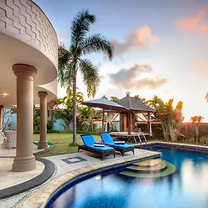 فيلة The Beverly Hills Bali A Luxury