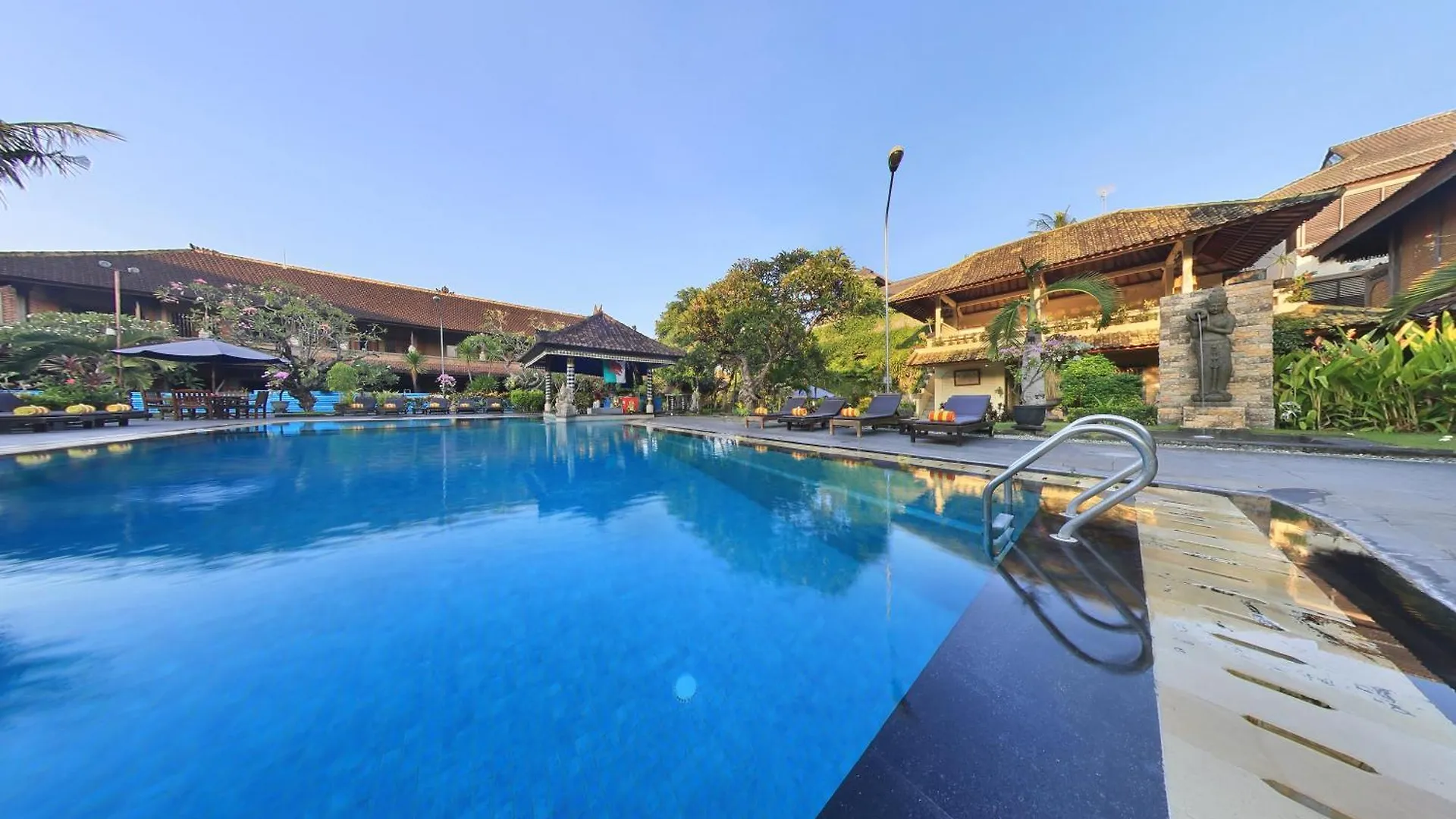 Satriya Cottages Kuta Lombok Hotel